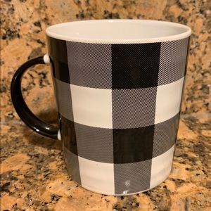 Plaid pattern coffee mug